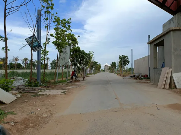 12 mtr. Entrance road Sec-89